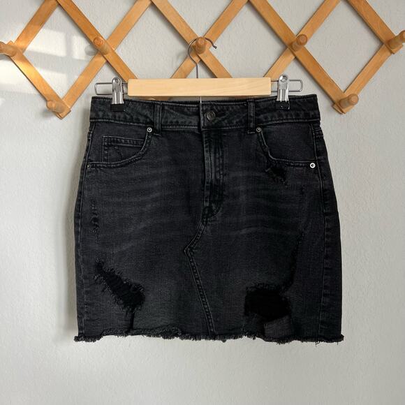 Wild Fable Black Denim Mini Skirt Size 8 - Picture 3 of 8